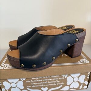 Sbicca Women's Montrose Clog Mule Heeled Sandal Black Size 10